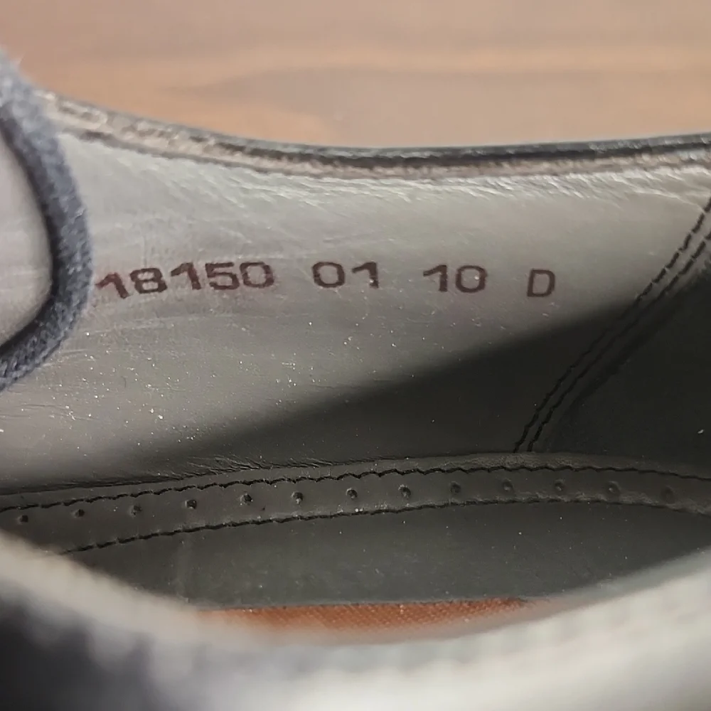Florsheim Black Leather Oxfords‎